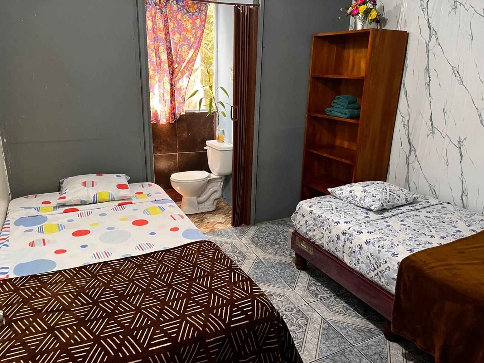 Hospedaje Arvakeni San Cristóbal المظهر الخارجي الصورة